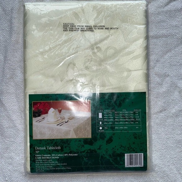 NIP Vintage Damask 70” Round Tablecloth Christmas Bells - Picture 2 of 9